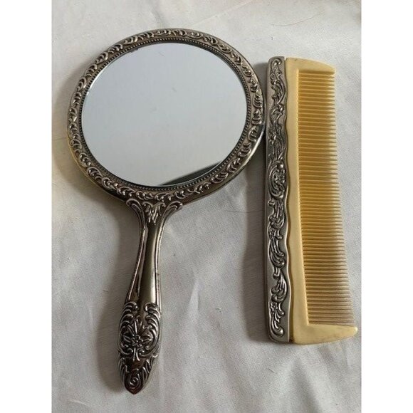 Vintage Vanity Silver Plated Hand mirror brush & comb set - Picture 9 of 16